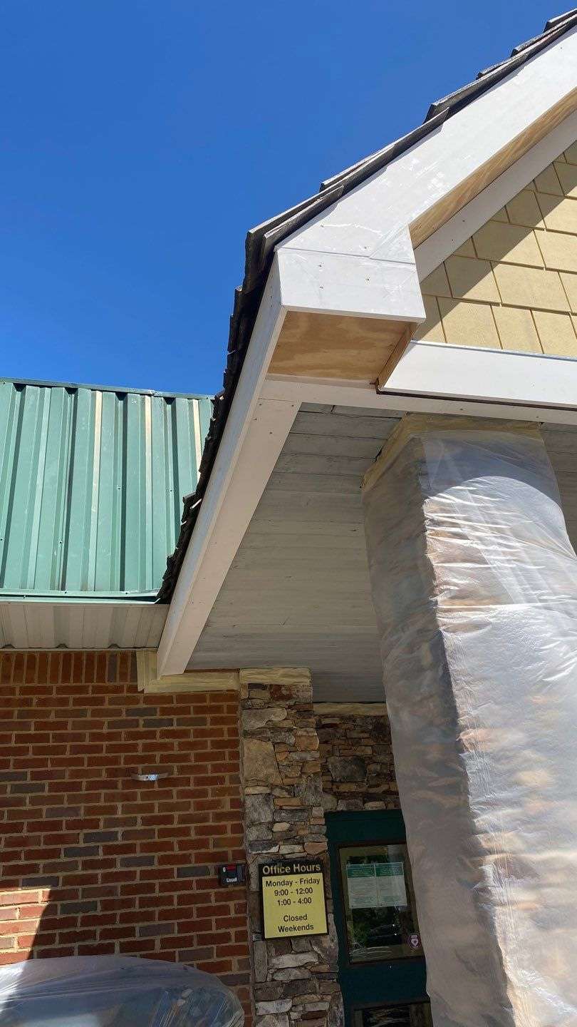 soffit and fascia board on a commercial roofing repair job